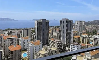 Kartal'da Prens Adaları Deniz Manzaralı Daireler Satışta